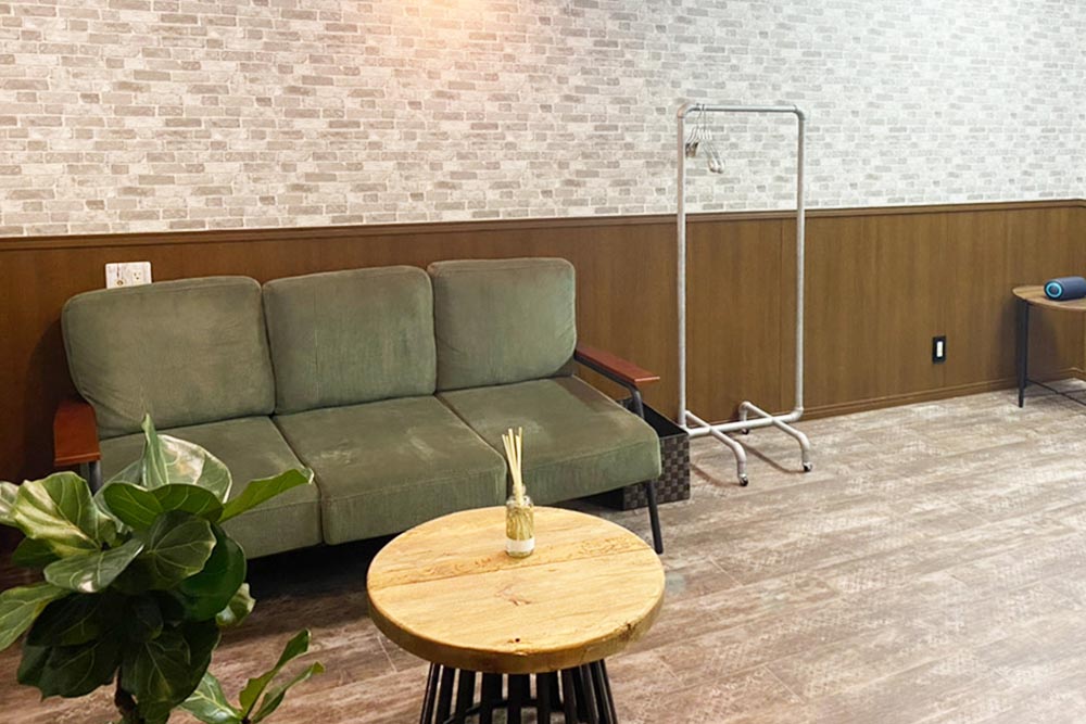 パーソナルトレーニングジム＋ONE